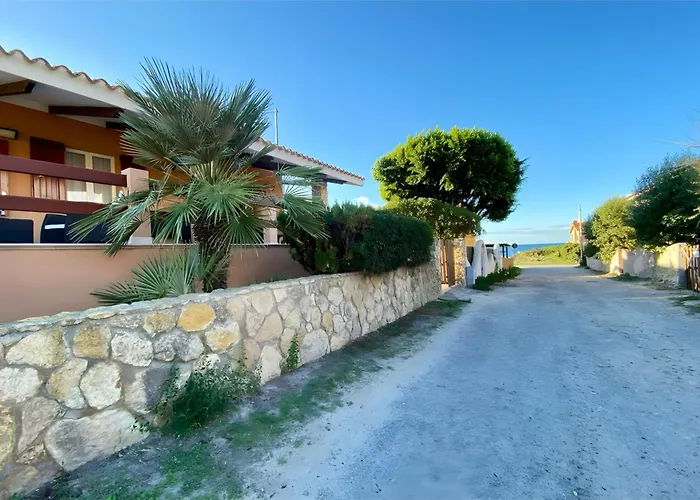 Luigi Сasa de vacaciones Putzu Idu